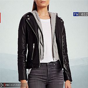 Jaket Kulit Wanita FW032 Removable Hoodie – Stylish dan Fleksibel