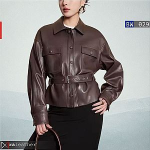Jaket Kulit Wanita BW029 – Kasual Modern dengan Aksen Belt Elegan